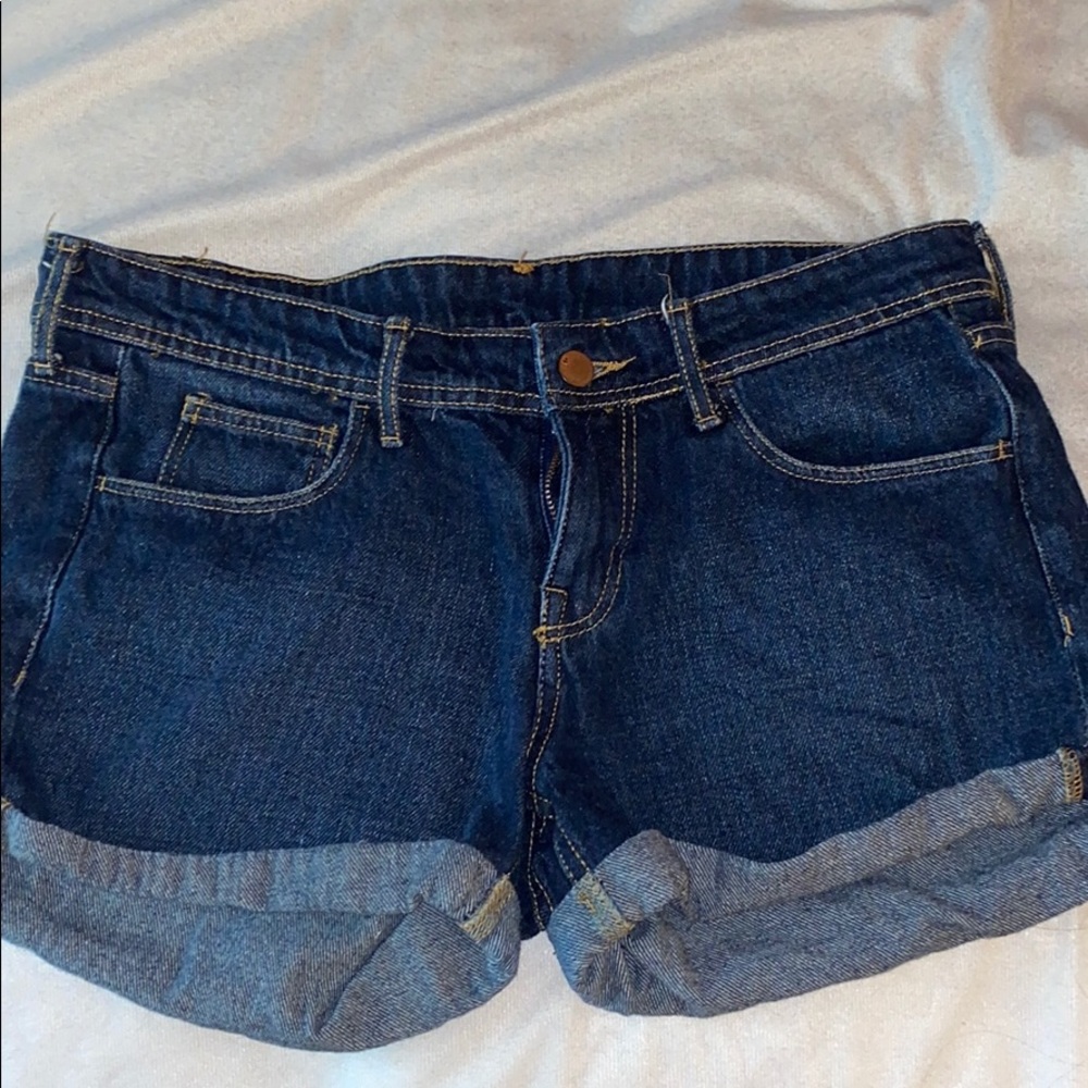 Skinny low waist jean shorts